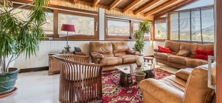 Продажа  отдельно стоящей виллы в Las Brisas 4