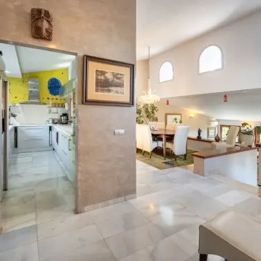 Sale of detached villa in Las Brisas