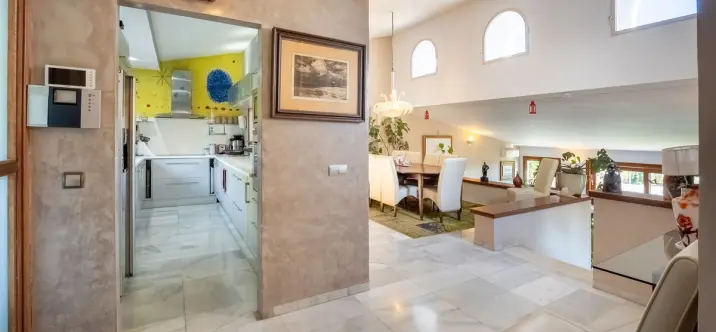 Sale of detached villa in Las Brisas 3