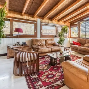 Sale of detached villa in Las Brisas