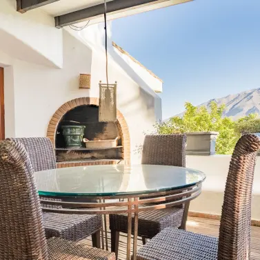 Sale of detached villa in Las Brisas