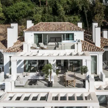 Sale of penthouse duplex in Marbella