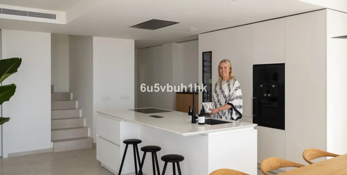 Sale of penthouse duplex in Marbella 10