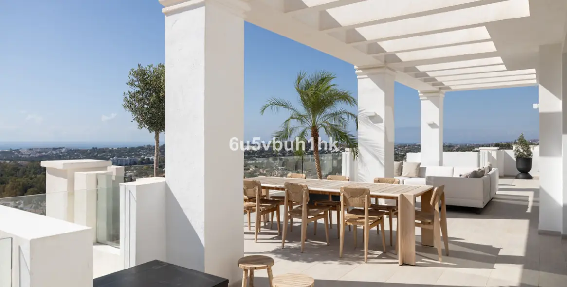 Sale of penthouse duplex in Marbella 11