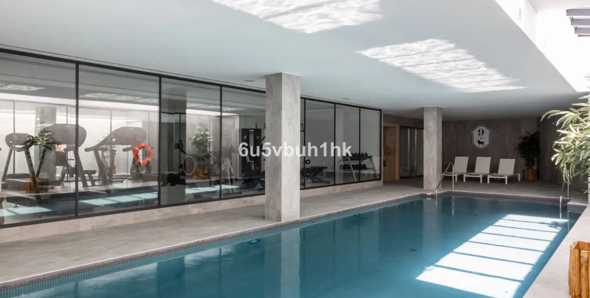 Продажа двухуровневого пентхауса в Marbella 26