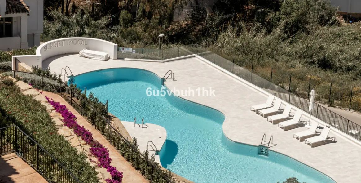 Продажа двухуровневого пентхауса в Marbella 27