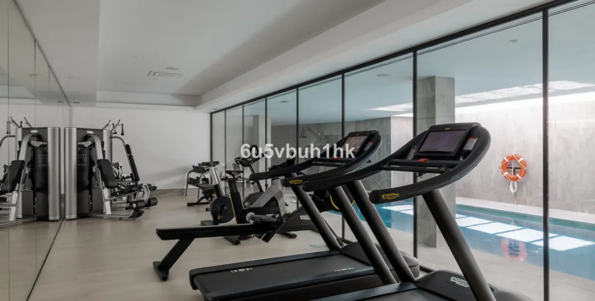 Продажа двухуровневого пентхауса в Marbella 30