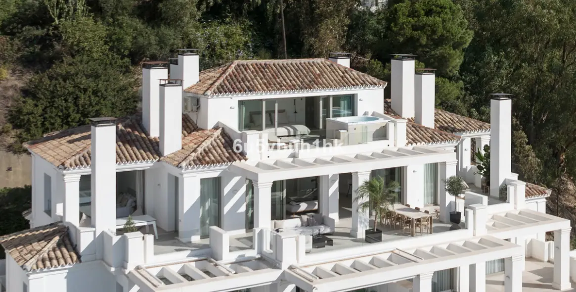 Продажа двухуровневого пентхауса в Marbella 31