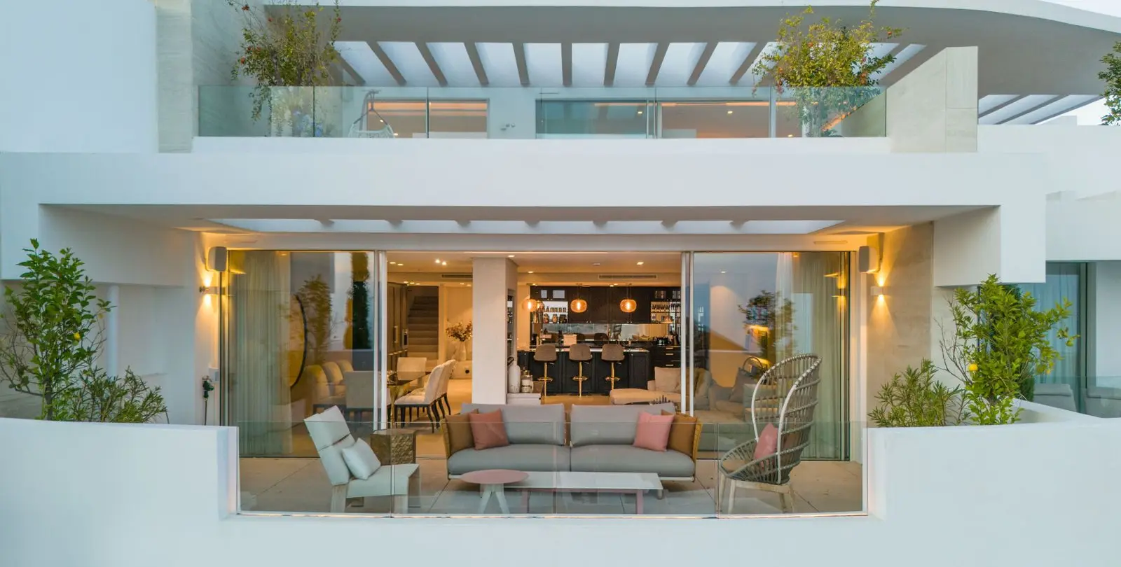 Sale of penthouse in Ojén 1