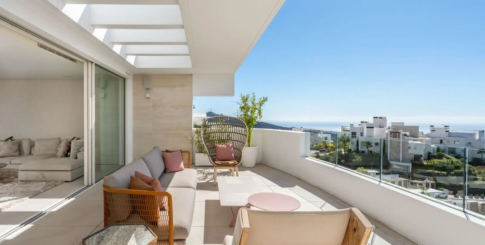 Sale of penthouse in Ojén 5