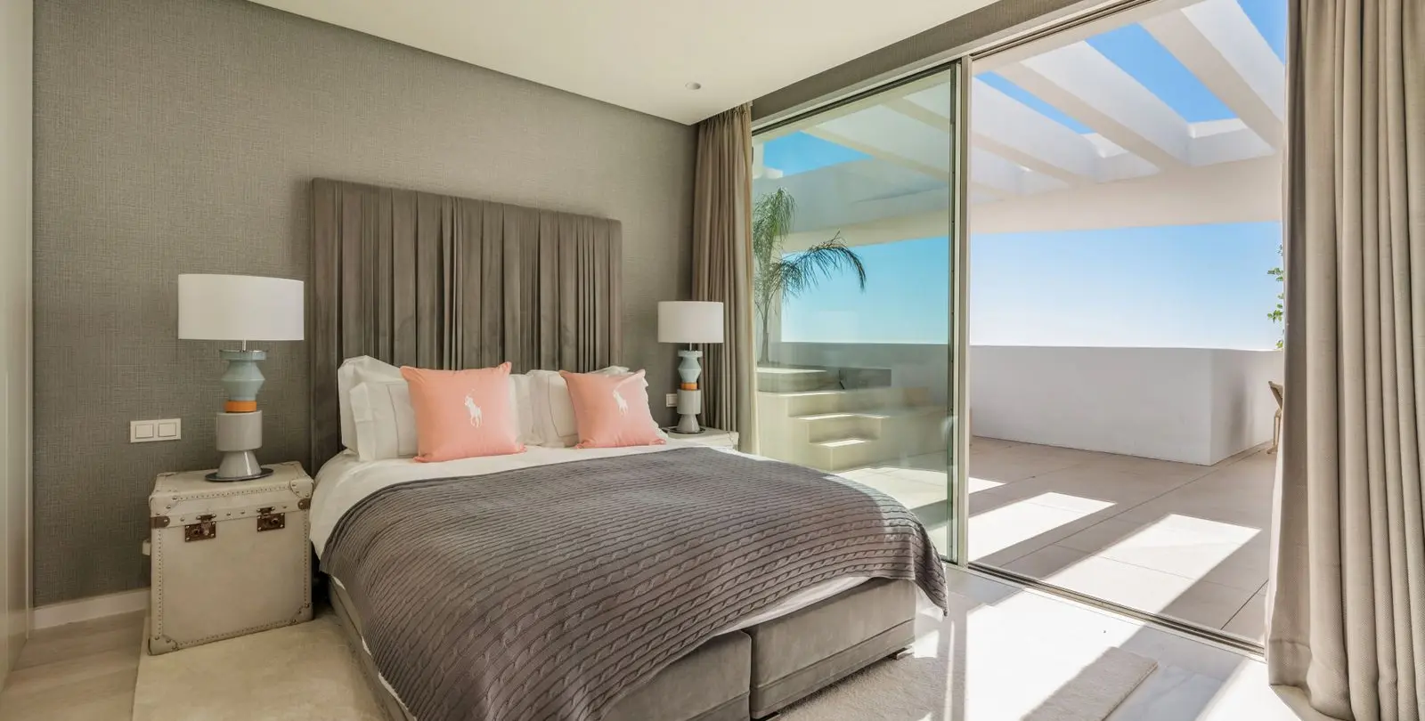 Sale of penthouse in Ojén 10