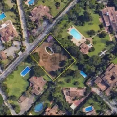 Venta de parcela residencial en Guadalmina Baja