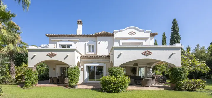 Продажа  отдельно стоящей виллы в Benahavís 4