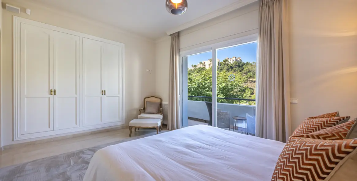 Продажа  отдельно стоящей виллы в Benahavís 10