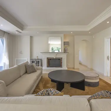 Short-term rent of detached villa in Benahavís