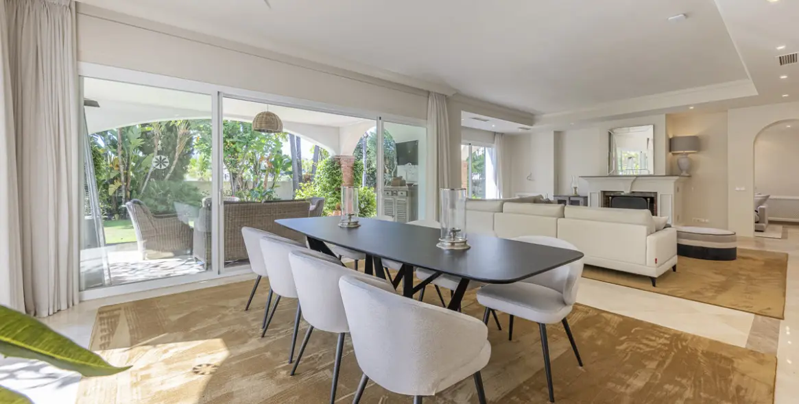 Short-term rent of detached villa in Benahavís 6