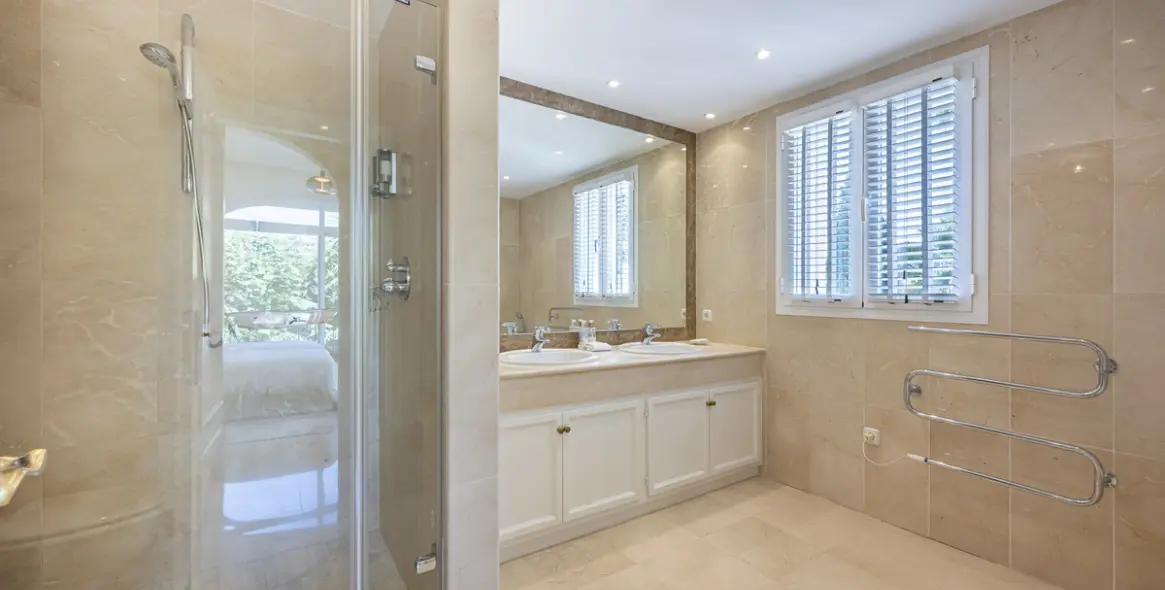 Краткосрочная аренда  отдельно стоящей виллы в Benahavís 29