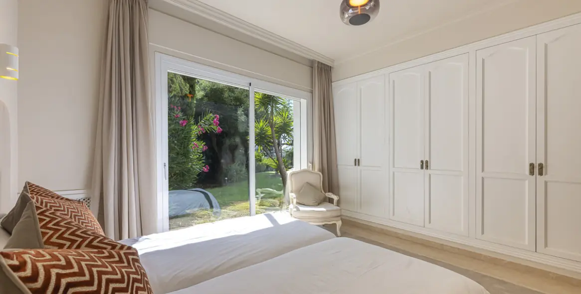 Краткосрочная аренда  отдельно стоящей виллы в Benahavís 30