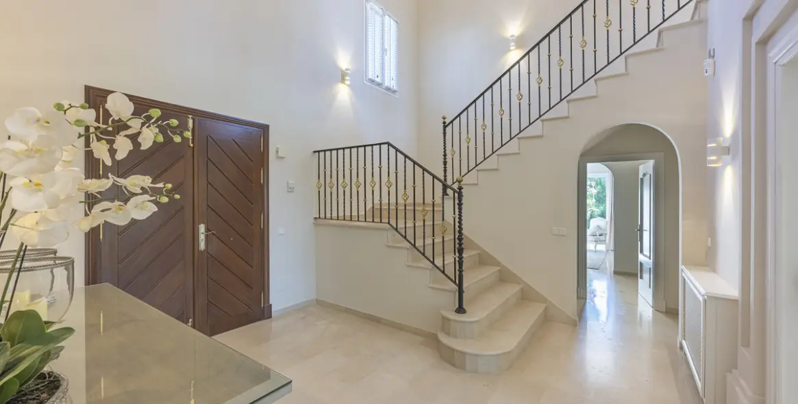 Краткосрочная аренда  отдельно стоящей виллы в Benahavís 35