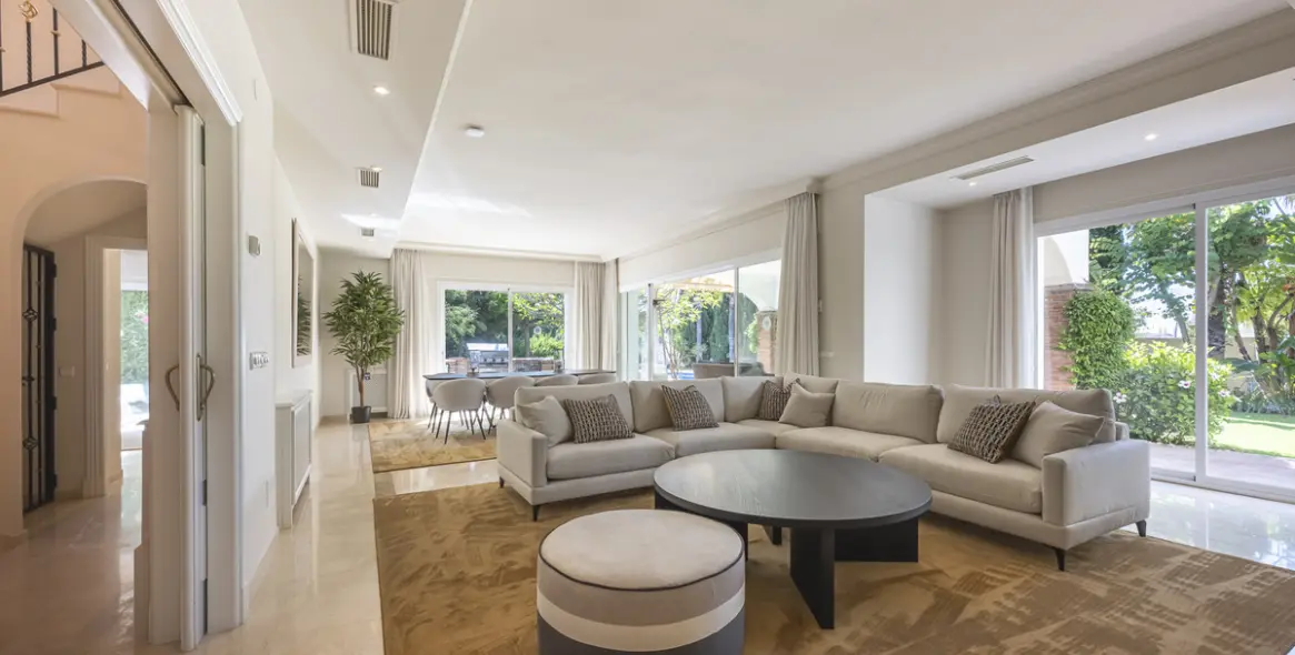 Краткосрочная аренда  отдельно стоящей виллы в Benahavís 37