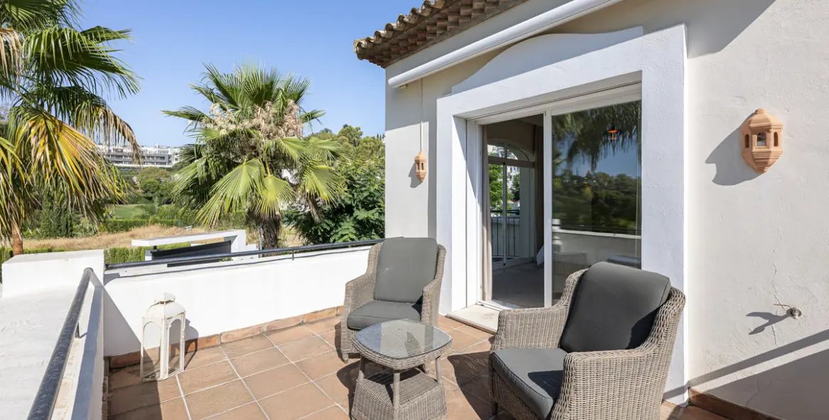 Краткосрочная аренда  отдельно стоящей виллы в Benahavís 40