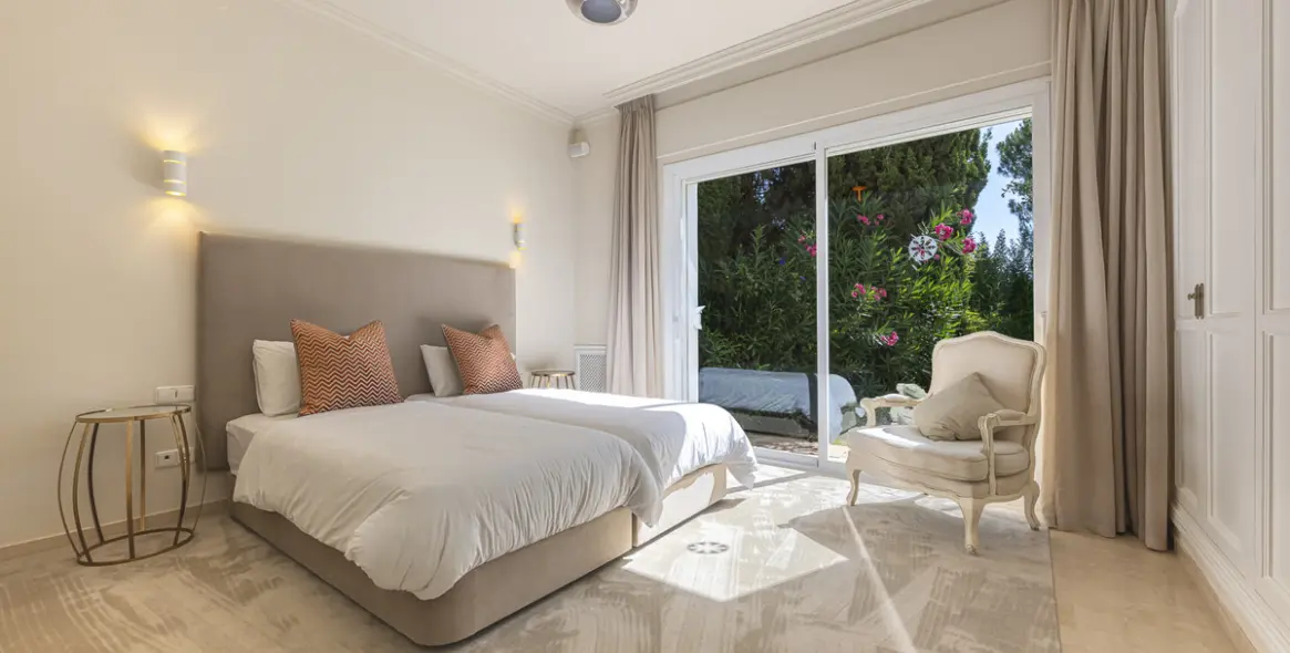 Краткосрочная аренда  отдельно стоящей виллы в Benahavís 41