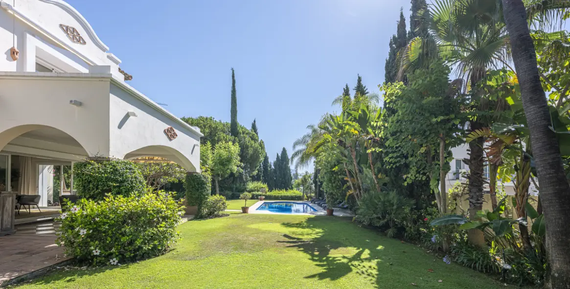 Краткосрочная аренда  отдельно стоящей виллы в Benahavís 46