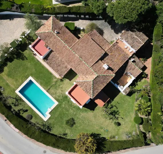 Sale of detached villa in Las Brisas