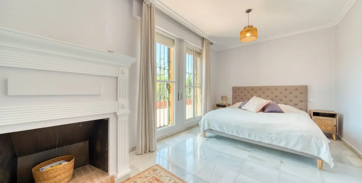 Long-term rent of detached villa in Nueva Andalucía 5