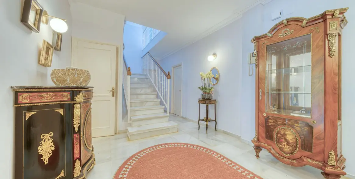 Long-term rent of detached villa in Nueva Andalucía 10