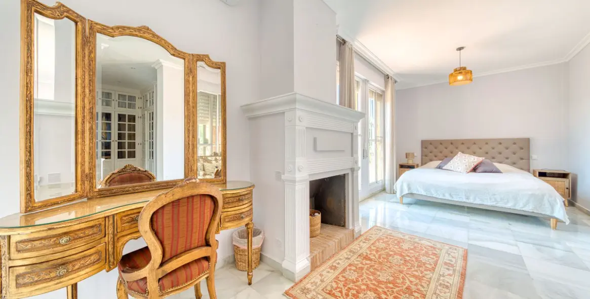 Long-term rent of detached villa in Nueva Andalucía 15