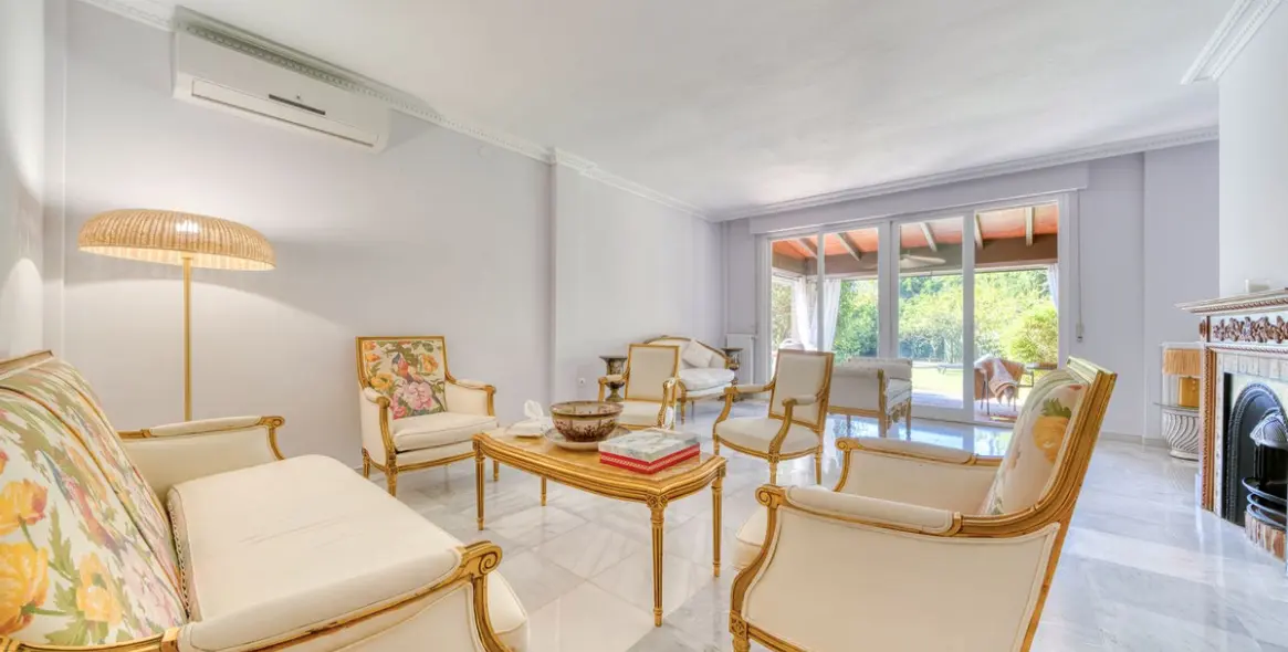 Long-term rent of detached villa in Nueva Andalucía 17