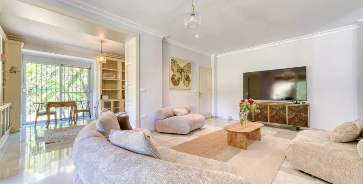 Long-term rent of detached villa in Nueva Andalucía 18