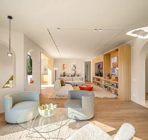 Venta de villa independiente en Nueva Andalucía