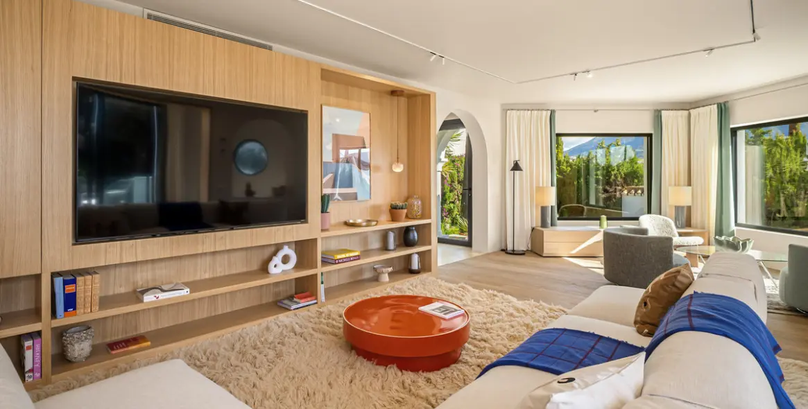 Venta de villa independiente en Nueva Andalucía 9