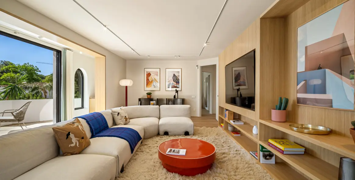 Venta de villa independiente en Nueva Andalucía 10