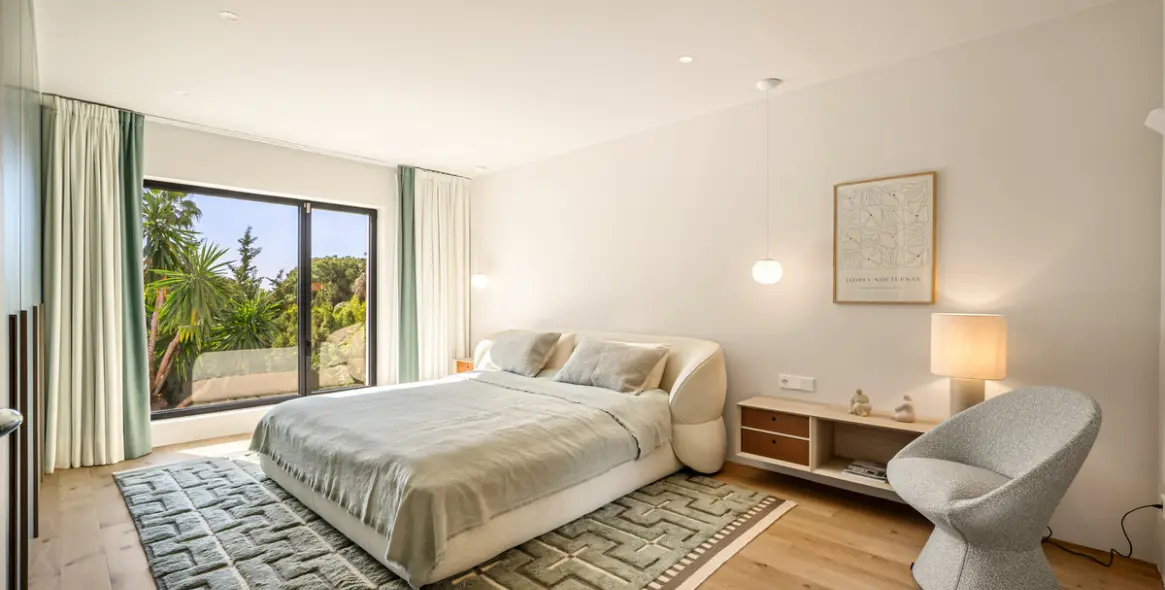 Venta de villa independiente en Nueva Andalucía 15