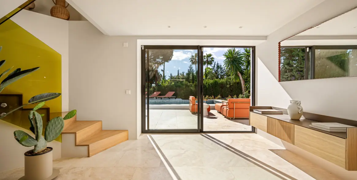 Venta de villa independiente en Nueva Andalucía 18