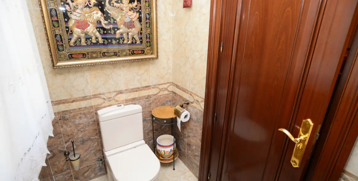 Продажа  отдельно стоящей виллы в Malaga (район Málaga Este) 10