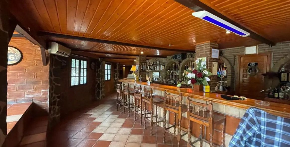 Sale of hotel in Alhaurín el Grande 9