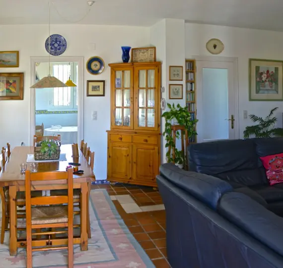 Sale of detached villa in Elviria