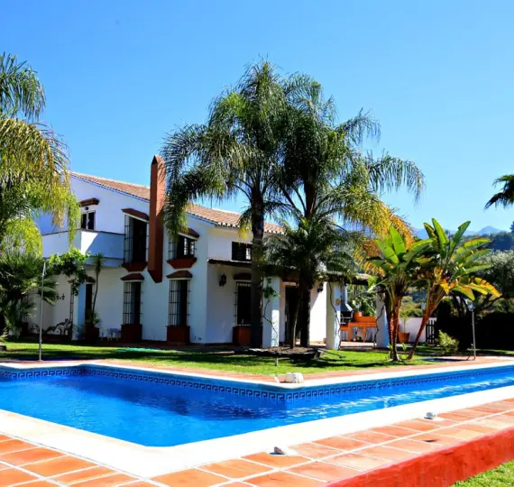 Villa independiente R3863659