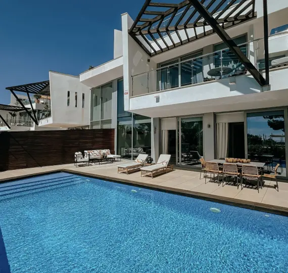 Таунхаус R5118193