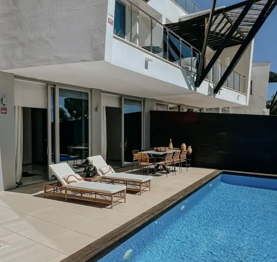 Таунхаус R5118193