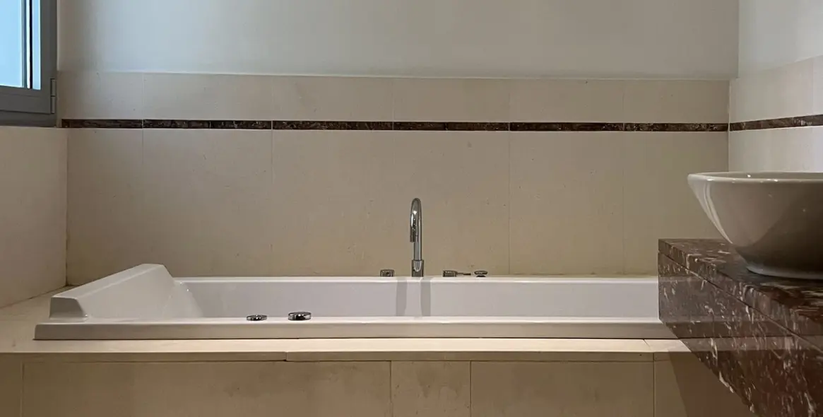 Long-term rent of townhouse in Sierra Blanca 24