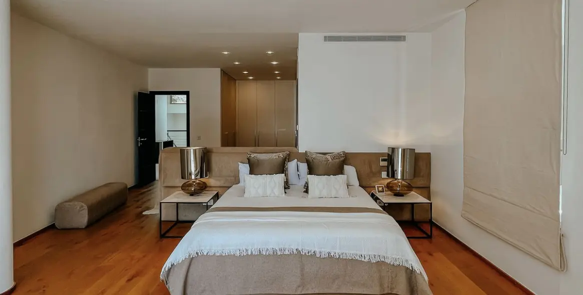 Long-term rent of townhouse in Sierra Blanca 34