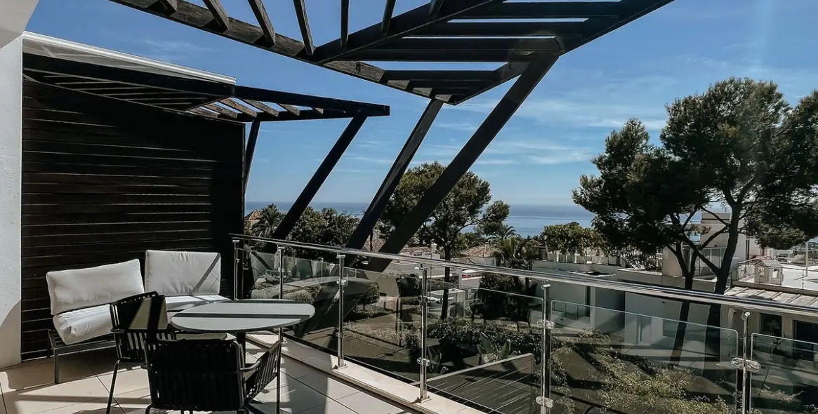 Long-term rent of townhouse in Sierra Blanca 36