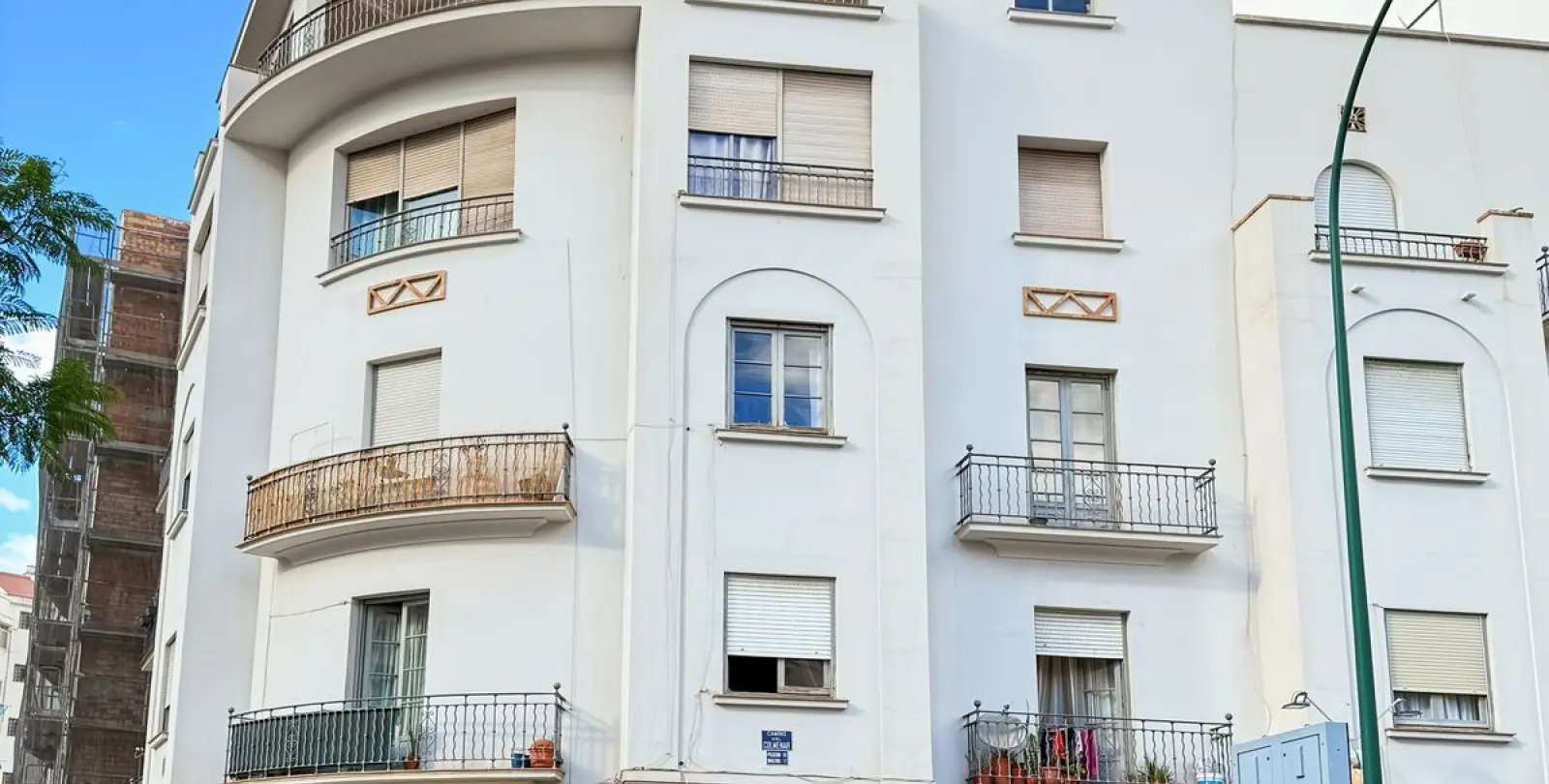 Sale of apartment complex in Olletas 1