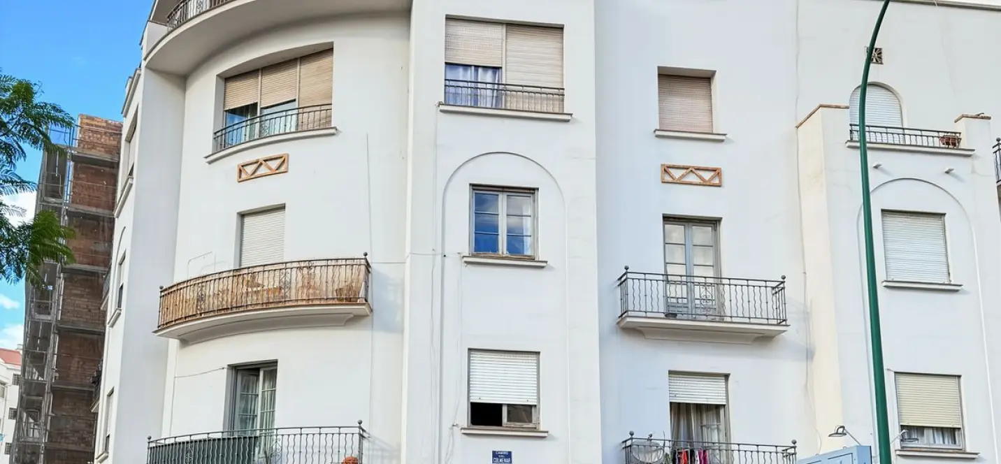 Sale of apartment complex in Olletas 0