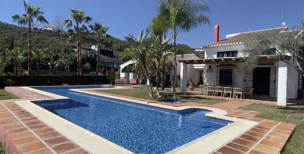 Venta de villa independiente en Costa del Sol East 1